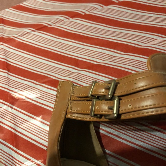 Very good condition sandals 8.5 - Picture 5 of 7